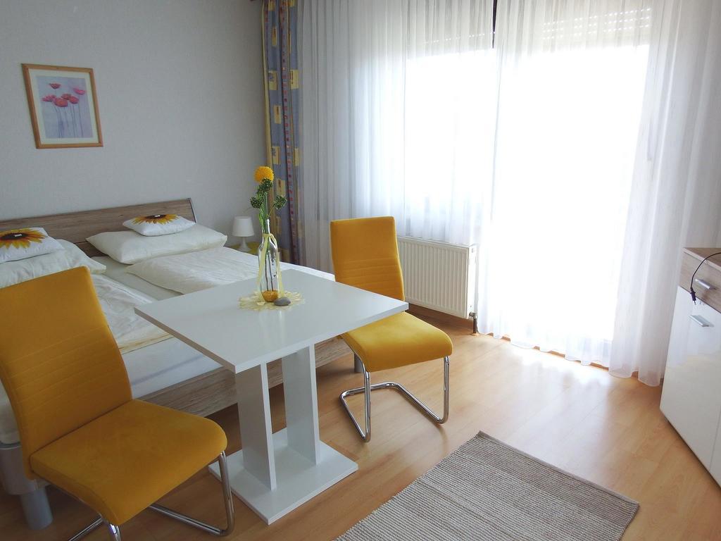Haus Margarethe Hotel Morbisch am See Bagian luar foto