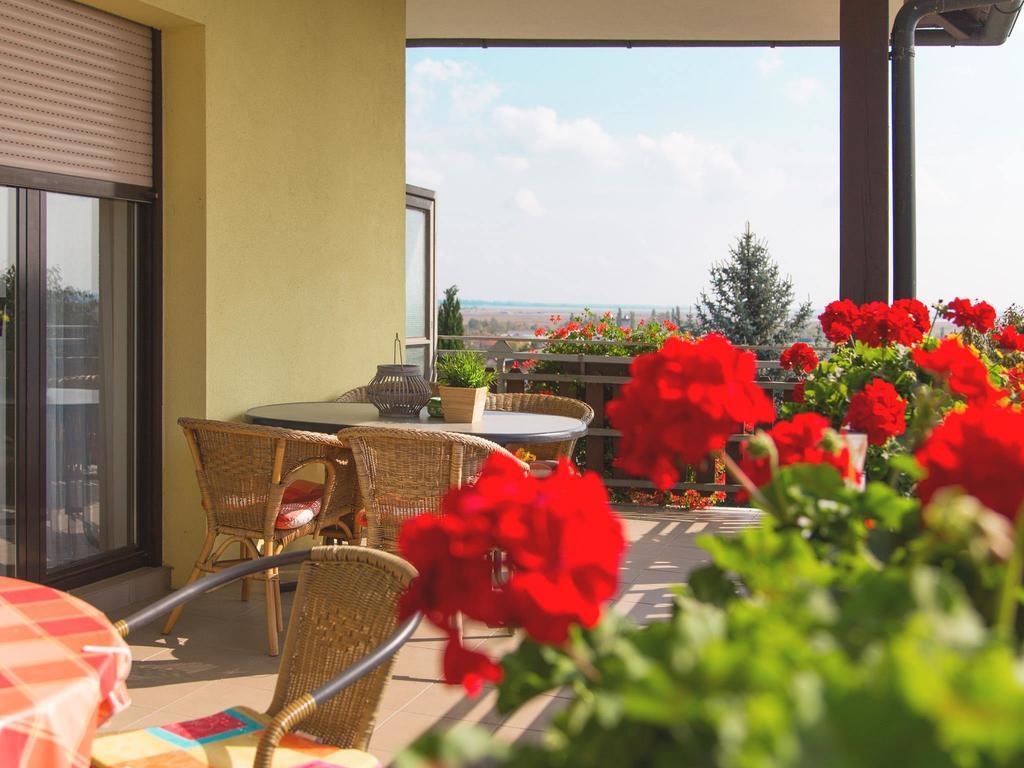Haus Margarethe Hotel Morbisch am See Bagian luar foto