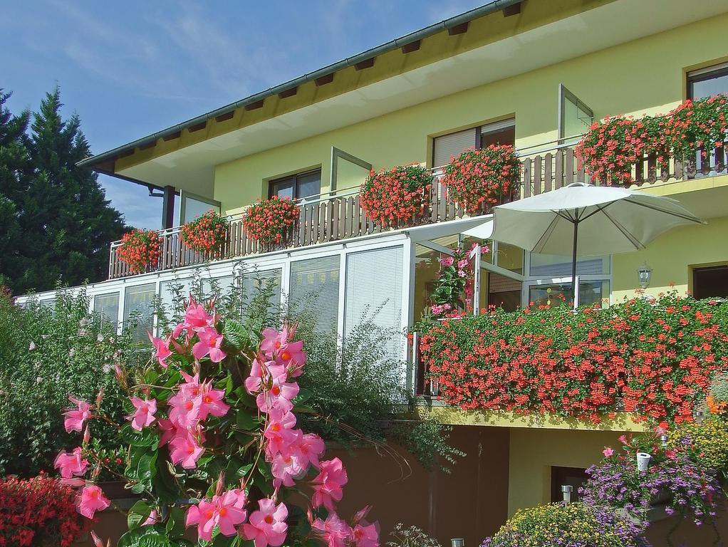 Haus Margarethe Hotel Morbisch am See Bagian luar foto